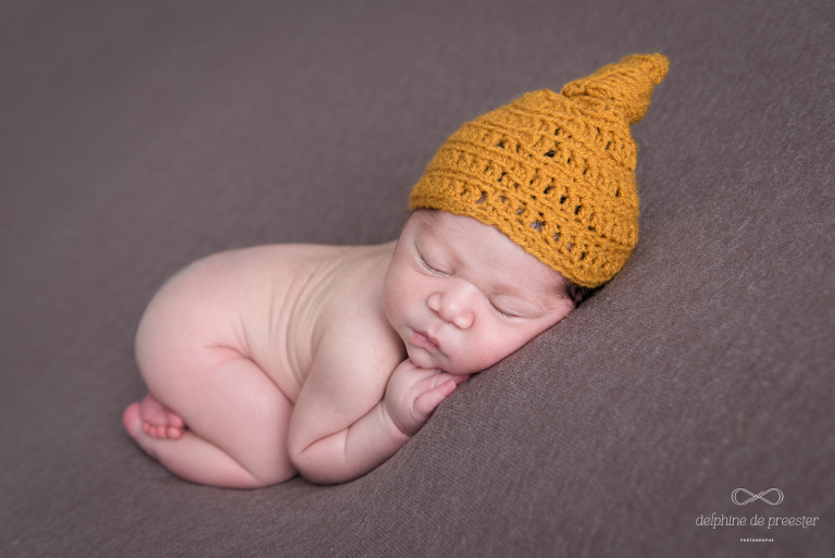 photo de bébé avec un bonnet