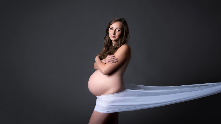 séance photo femme enceinte avec un professionnel
