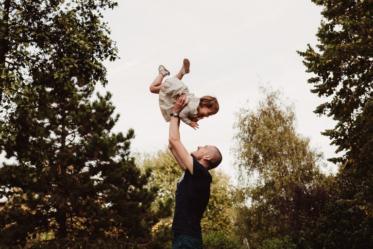 photo de famille en extérieur