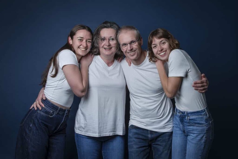Photo de famille réalisée dans mon studio à Bouray-sur-Juine