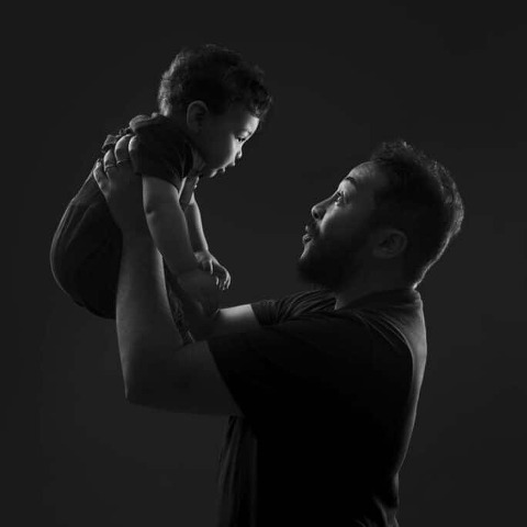 Bébé avec son papa
